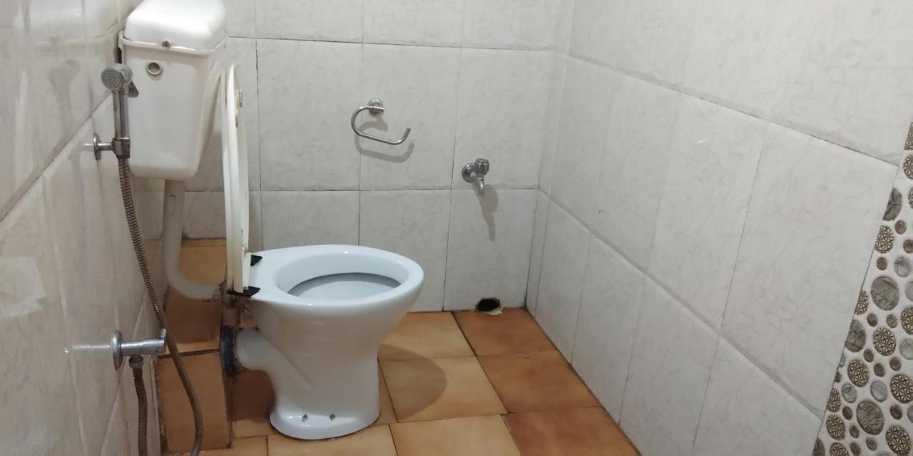 卡斯图里酒店 甘托克 外观 照片